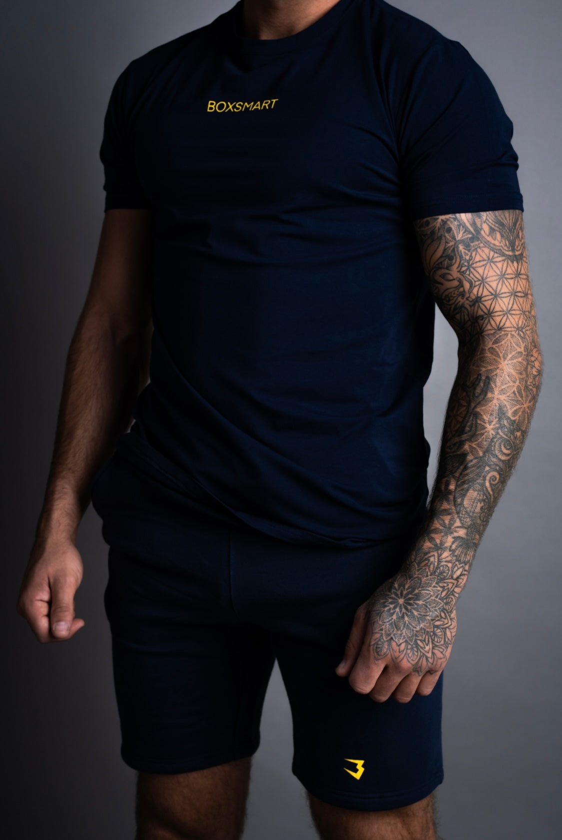 NAVY B LOGO COTTON SHORTS