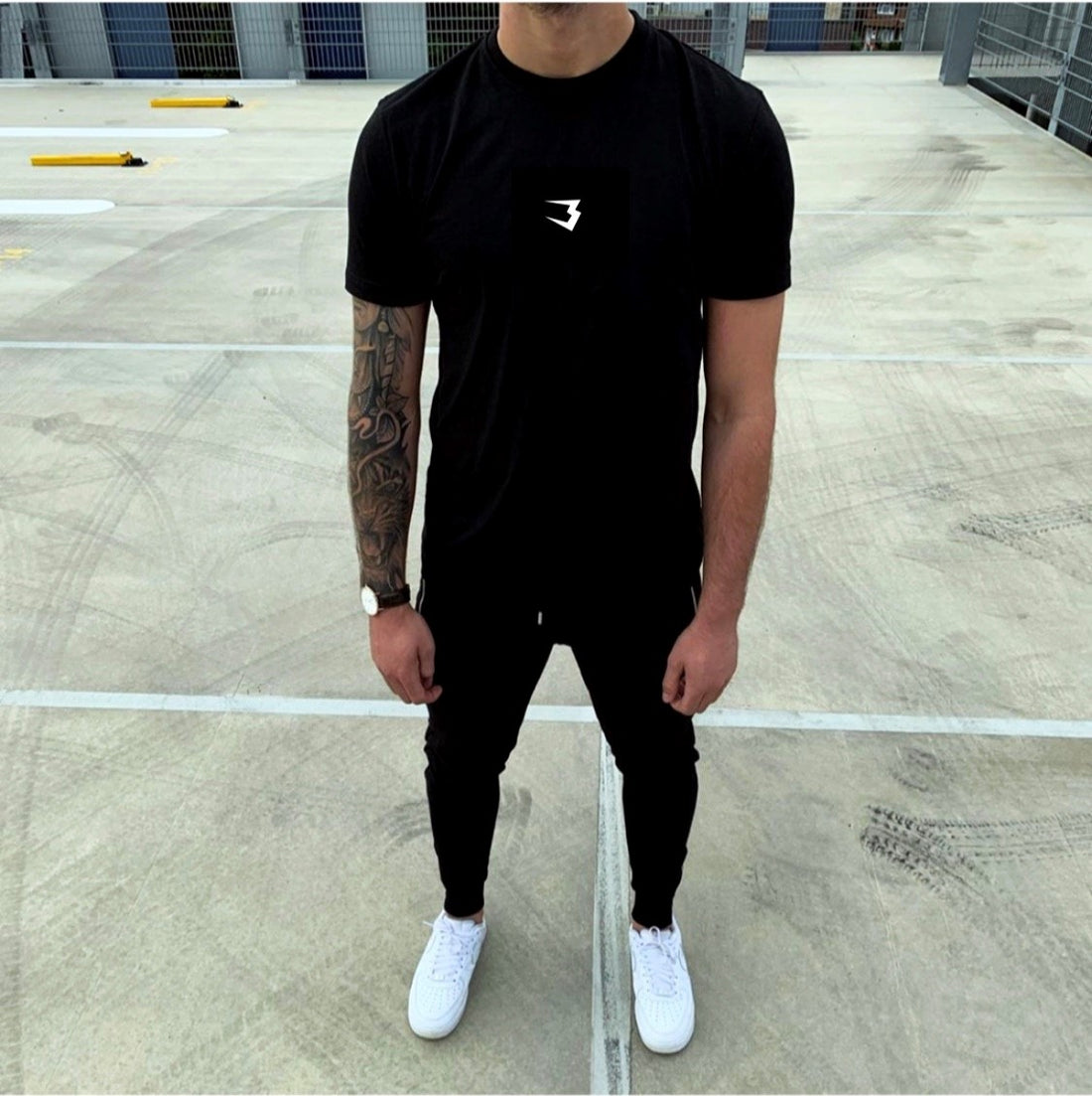 BOXSMART T-SHIRT FOR ACTIVE LIFESTYLES OUTSIDE OF THE GYM
